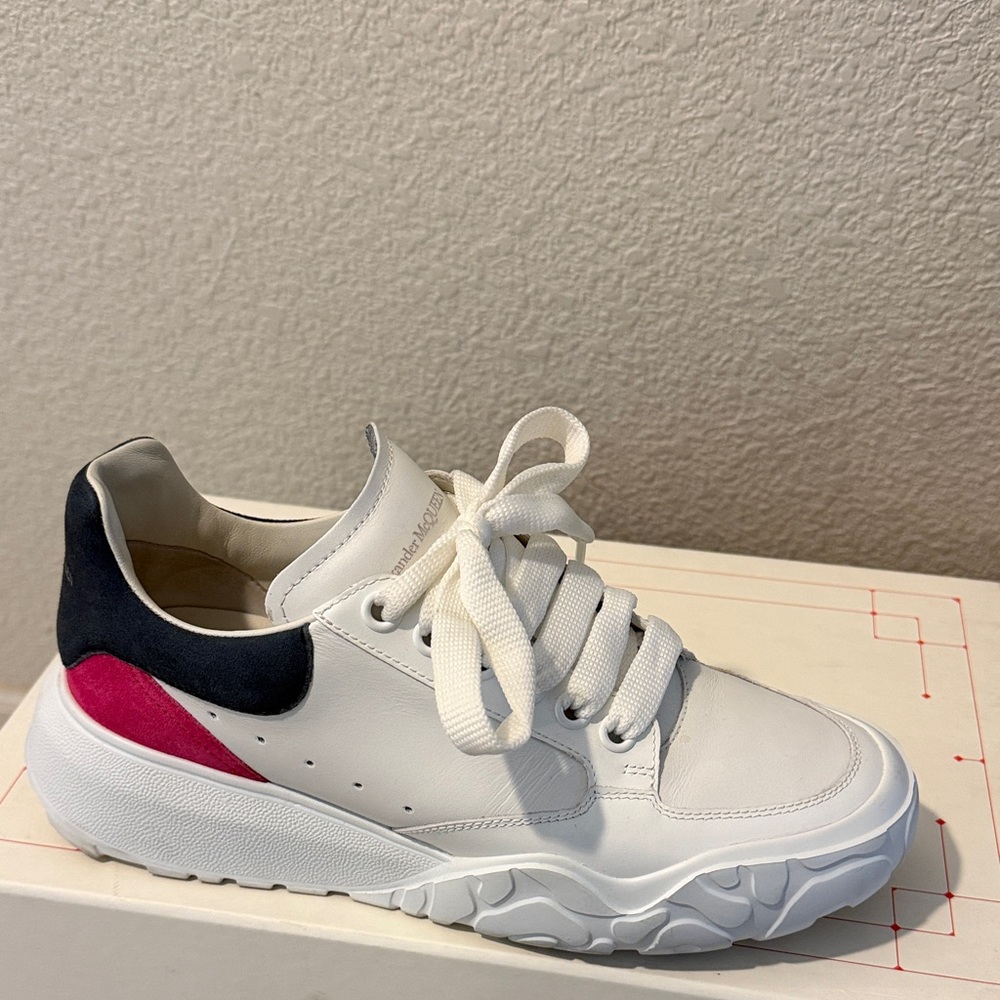 Alexander McQueen White Sneakers with Pink and Navy Blue Accents
